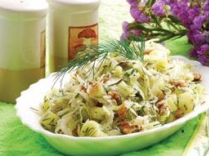 Salată de varză şi rubarbăr