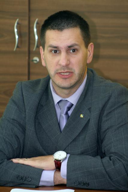 Iulian Angheluş: „PNL va susţine o echipă profesionistă”