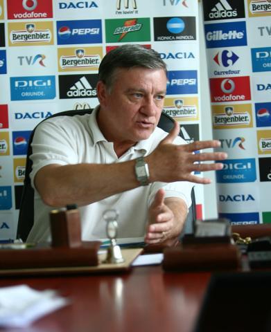 Mircea Sandu declară război celor care murdăresc fotbalul, rămâne de văzut dacă va şi duce