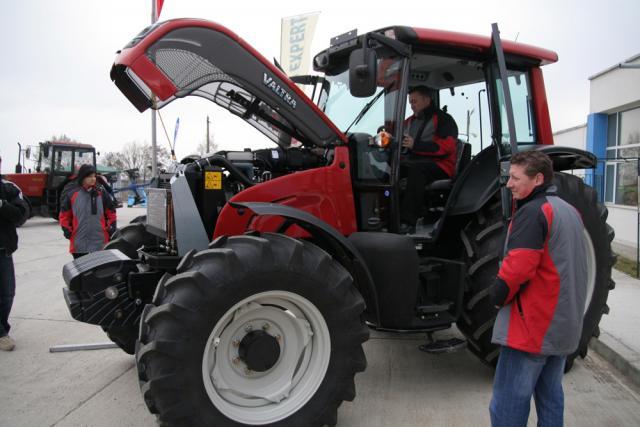 Târg: Expoziţie de produse şi utilaje agricole la Centrul Economic Bucovina