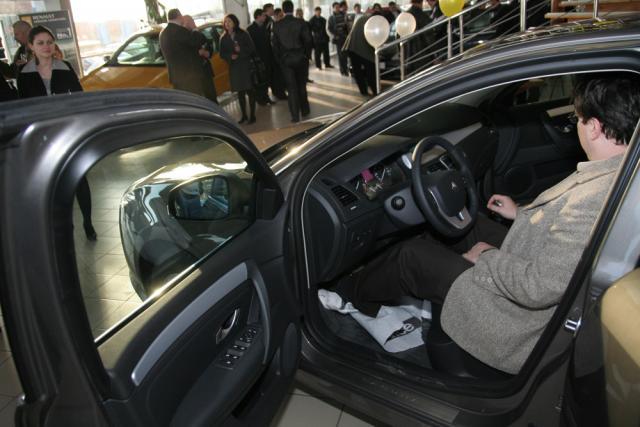 Auto: Test drive cu noul Renault Laguna la Darex Suceava