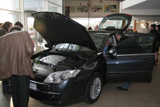 Auto: Test drive cu noul Renault Laguna la Darex Suceava