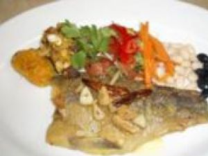 Salată orientală cu peşte sărat