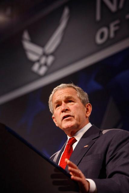 Discuţii cu Bush despre eliminarea vizelor pentru SUA