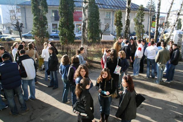 Federaţii ale dascălilor şi ale părinţilor critică schimbarea examenului de bacalaureat