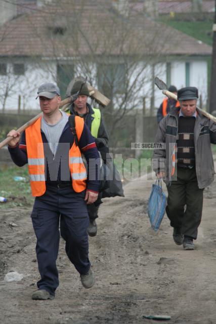 Lucrare provizorie: Drumul de coşmar de la pasarela Şcheia, asfaltat