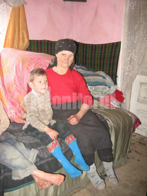 Vasile copilul nevazator impreuna cu bunica Lucretia