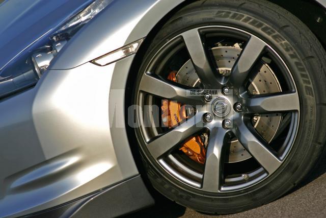 Nissan GT-R 2008