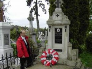 Recunoştinţă: Donţu a pornit în campanie de la mormântul lui Franz cavaler Des Loges
