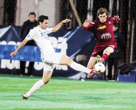 CFR Cluj s-a impus greu în faţa echipei secunde a Gloriei Bistriţa