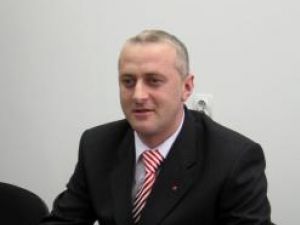 Reacţie: Ovidiu Milici îi explică lui Vasile Ilie cum funcţionează CJ Suceava