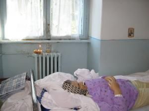 Speranţa Vararua murit în salonul în care se mai aflau alte 9 bolnave, dar mai bine de 10 ore nici un cadru sanitar nu a mutat cadavrul