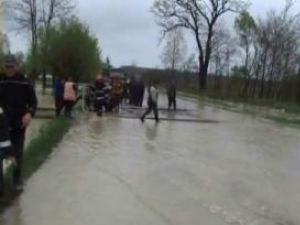 Risc: Avertizare de inundaţii pentru judeţul Suceava
