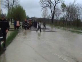 Risc: Avertizare de inundaţii pentru judeţul Suceava