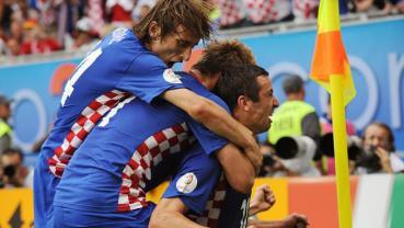 Jucătorii croaţi se bucură după ce au reuşit un meci mare împotriva Germaniei