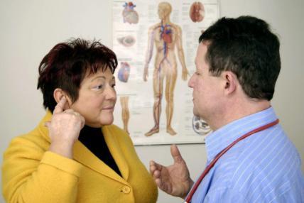 Pierderea auzului este de două ori mai întâlnită în rândul diabeticilor. Foto: VARIOPRESS