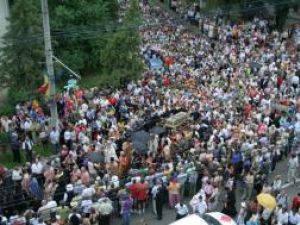 Hramul Sucevei: Mitropolitul Moldovei, la prima mare slujbă arhierească după întronizare