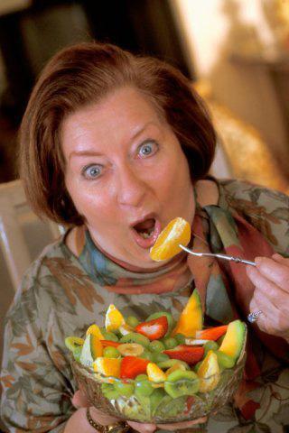 Bazele dietei alimentare la menopauză: abundenţa de fructe şi legume colorate. Foto: ALAMY