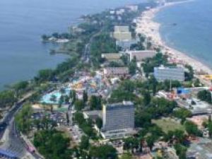 Zece hoteluri de pe litoralul românesc operează în regim all - inclusive