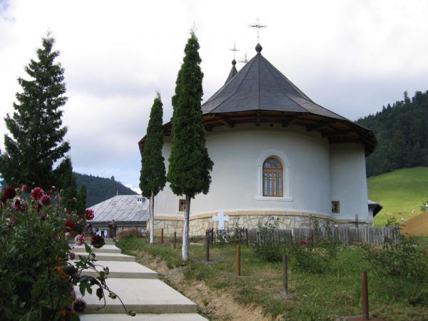 Cum se ajunge la Mănăstirea Horaiţa?