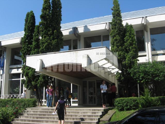 Universitatea Suceava: Peste 800 de dosare, depuse în prima zi de înscriere la facultate