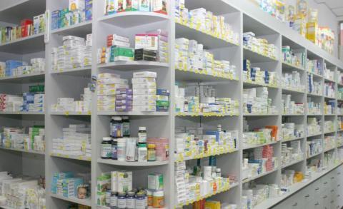 Stocurile  farmaciilor sunt aproape de a fi epuizate Foto: Curierul Naţional