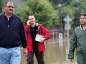 Răspuns: Onofrei face apel la decenţă şi solidaritate, până la refacerea după inundaţii