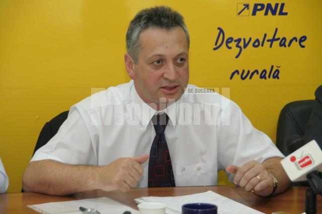 Relu Fenechiu: „Să ne spună domnul Flutur ce a făcut în afară să ceară bani de la Guvern”