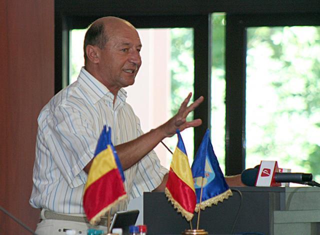 Traian Băsescu: „Am văzut acum, de curând, o atitudine imbecilă a unui ministru”. Foto: MEDIAFAX