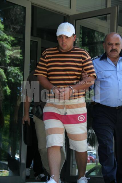 Emanuel Puşcaşu a fost încarcerat în arestul poliţiei