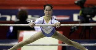 Steliana Nistor speră într-o medalie olimpică la paralele