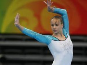 Sandra Izbaşa ţine sus steagul gimnasticii româneşti