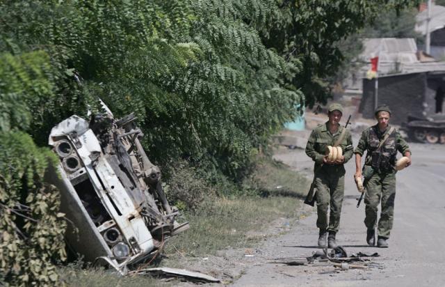 Începând de astăzi, Rusia retrage contingentul militar trimis în Georgia. Foto: AFP / MEDIAFAX