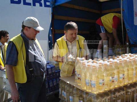 Lions Club Suceava: Alimente şi bunuri în valoare de zece mii de dolari, pentru sinistraţii din Todireşti