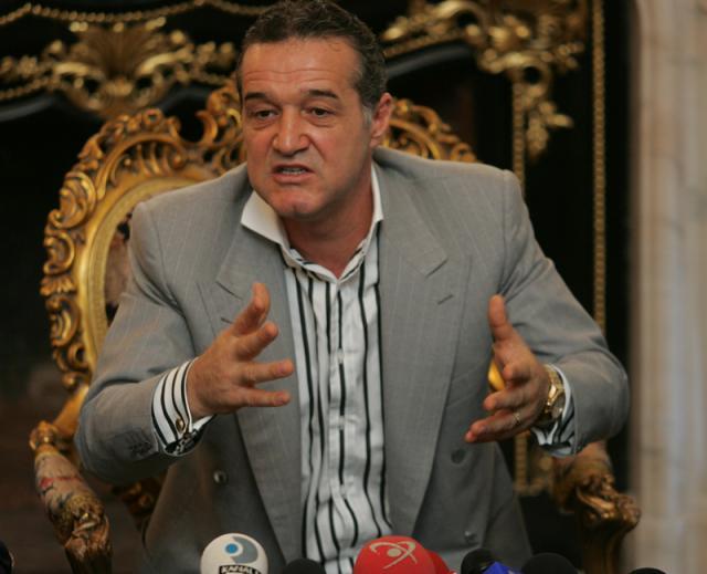 Gigi Becali: „Cine ştie ce mai spun şi mă suspendă, mai bine îmi văd de treaba mea”. Foto: ProSport