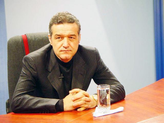 Gigi Becali: „Cea mai mare problemă a mea sunt comisiile”. Foto: youmago.ro