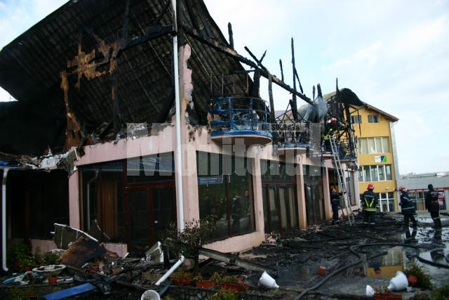 Patronul de la Dolce Vita spune ca pagubele in urma incendiului care i-a distrus pensiunea sunt de 600.000 de euro