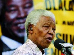 Premiere onorifică: Cupa Mondială a ajuns la Nelson Mandela