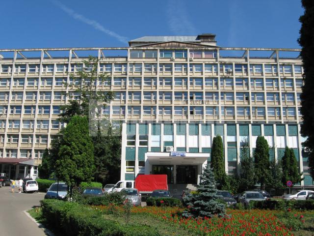 Spitalul Judeţean Suceava, locul unde tânărul împuşcat în omoplat a fost operat ieri, pentru a doua oară