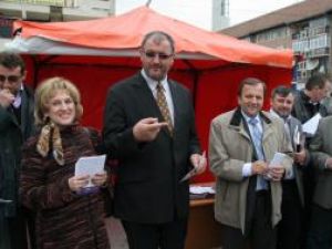 Politică: PDL Suceava a lansat campania de informare despre votul uninominal