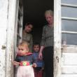 Copiii mai multor familii din comuna Ciprian Porumbescu au nevoie de ajutor pentru a merge la şcoală