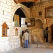 Mănăstirea Sfânta Tecla se află în localitatea Maaloula din Siria