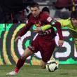 Juan Toja (D), de la Steaua Bucuresti,  şi Dani Ricardo da Silva (S), de la CFR Cluj. Foto: MEDIAFAX