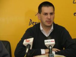 Iulian Angheluş: „O şmechereală ieftină marca PD-L”
