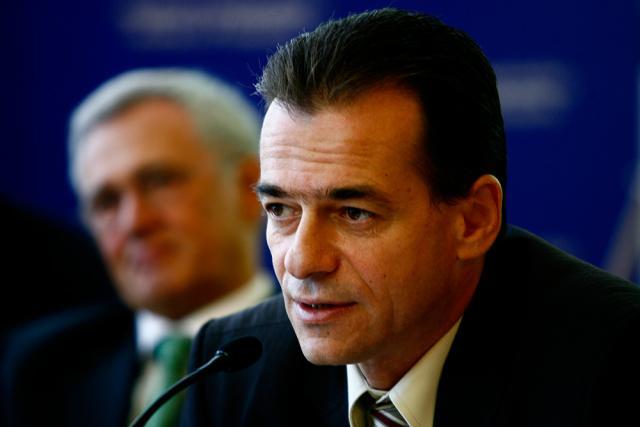 Ludovic Orban spune că va rezilia contractul cu firma grecească Mochlos. Foto: MEDIAFAX