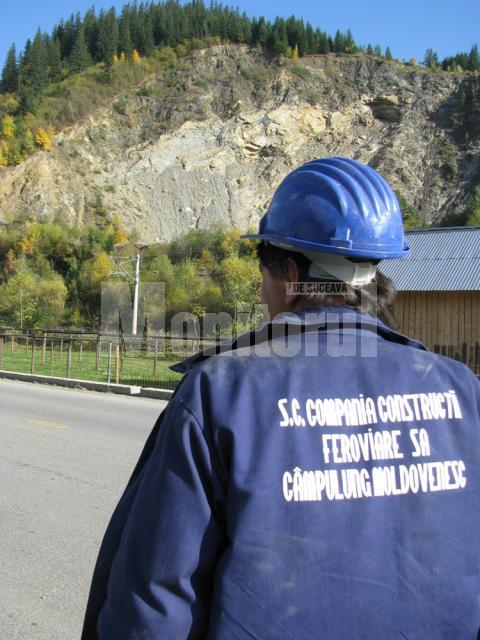 Pericol: Munte plin de dinamită lângă DN 17 şi calea ferată