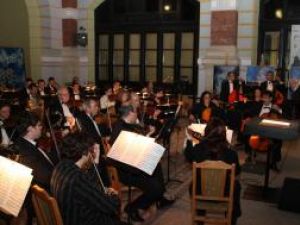 Orchestrei Operei Naţionale Române din Iaşi dirijată de Leonor Dumitriu