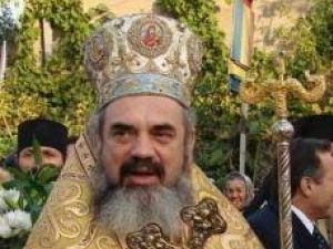 Cronica religioasă: Mesajul Preafericitului Părinte Patriarh Daniel cu ocazia prăznuirii sărbătorii Sfintei Cuvioase Parascheva