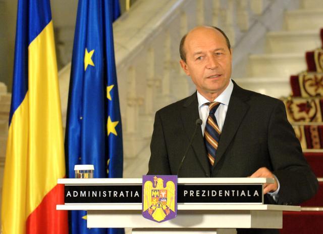 Preşedintele Băsescu va sesiza instituţiile statului pentru o analiză foarte serioasă cu privire la autoturisme şi echipamente contractate de către MIRA. Foto: Sorin LUPŞA