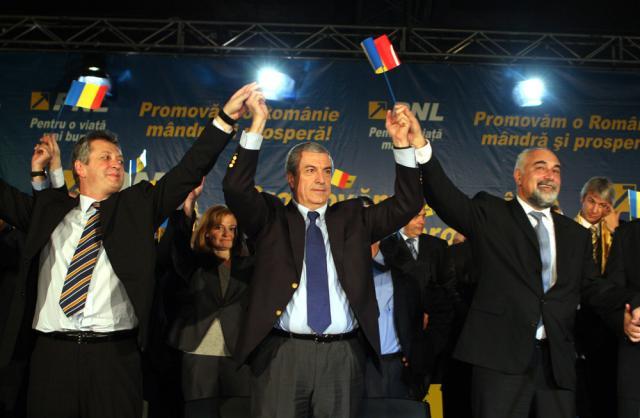 Liberalii din judeţele Moldovei şi-au lansat la Iaşi candidaţii pentru Parlament. Foto: MEDIAFAX